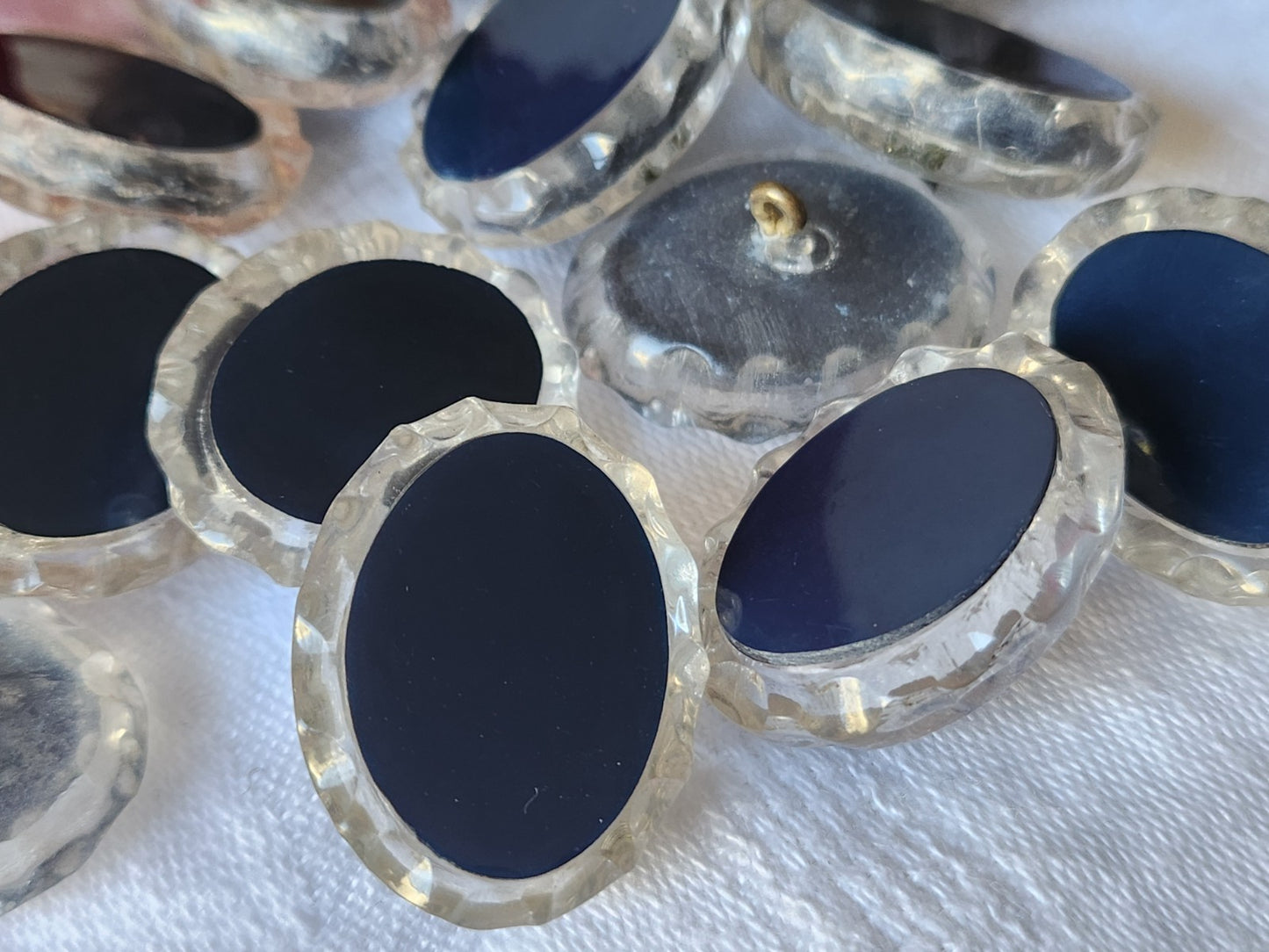 Lot 6 gros boutons anciens effet strass resine bleu 2,7 sur 2,2 cm ref 3898