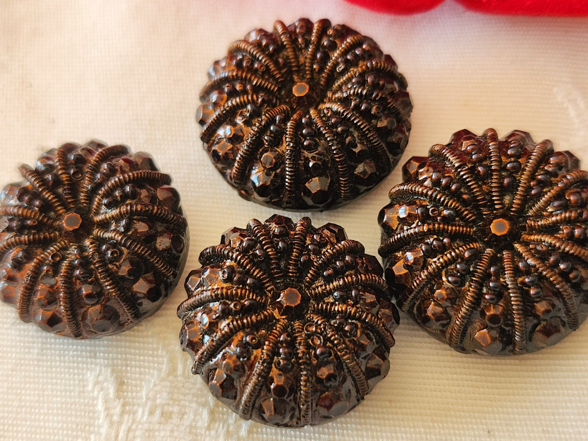 Lot 4 boutons vintage en résine marron effet perlé  2,3 et 2,1 cm ref 340