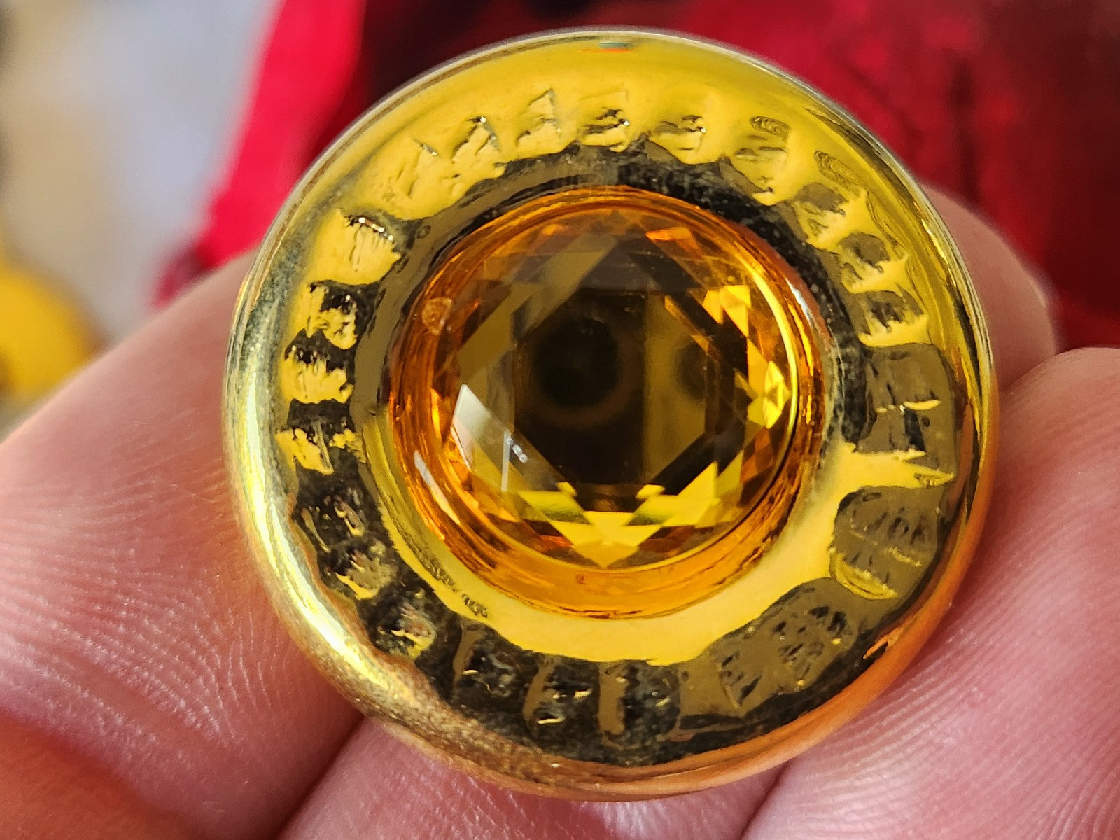 Gros bouton vintage en métal doré strass resine orange 2,6 cm G14B