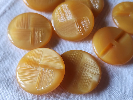 Lot 6 gros boutons vintage jaune foncé texturé pied plat 2,6 cm  ref 2803