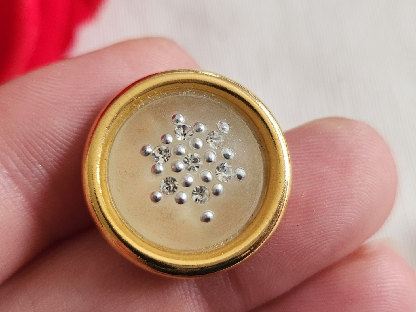 Bouton vintage bombé metal strass 2,2 cm ou 22 mm pied bijoux ref 6302