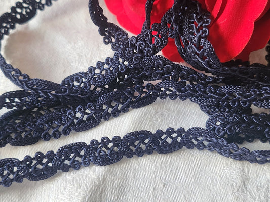 Galon /dentelle vintage bleu foncé 3 métres sur 1 cm A2