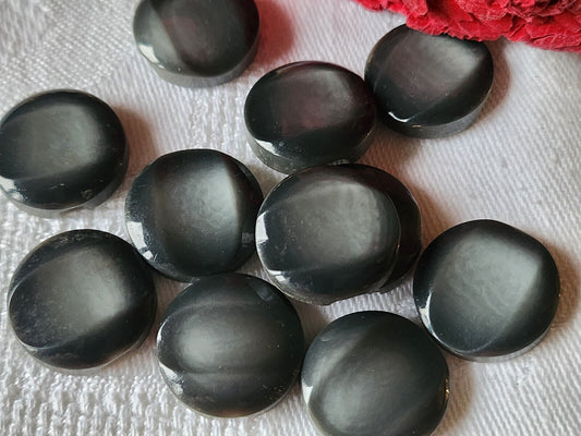Lot 11  boutons vintage gris noir camaieu pied plat 1,8 cm ref 1019