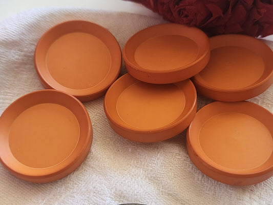 Lot 6 gros boutons vintage orange mat pied rebord 3 cm ref 432