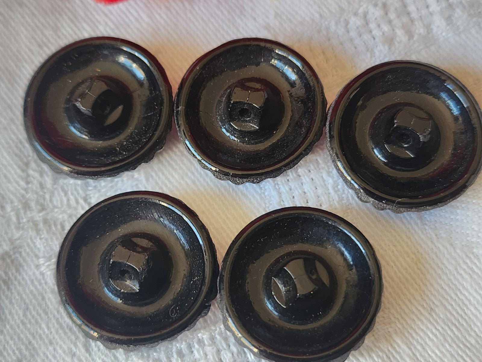 Lot 5 gros boutons vintage en verre noir ancien 2,1 cm bombé  ref 5107