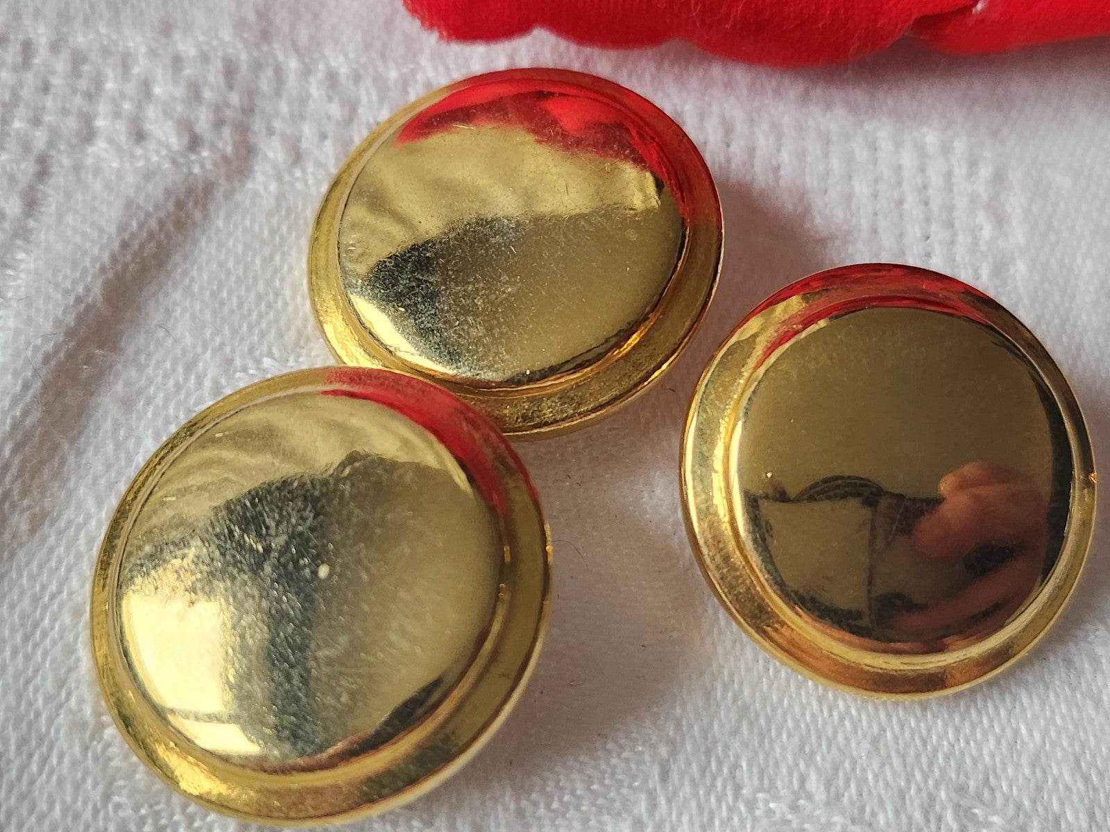 Trio boutons vintage métal doré  à pied 2,4 cm ref 1560