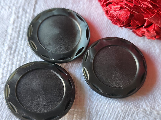 Trio gros boutons vintage gris travaillé  pied 2,7 cm ref 5793