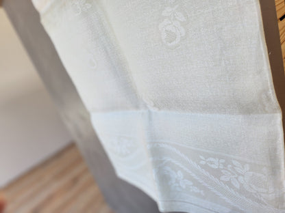 Ancienne nappe double monogramme H JK? sans doute jamais utilisé B6