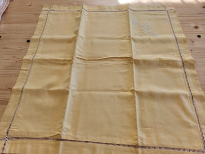 Lot deux anciennes taies d'oreillers monogramme HK jaune paire superbes B6