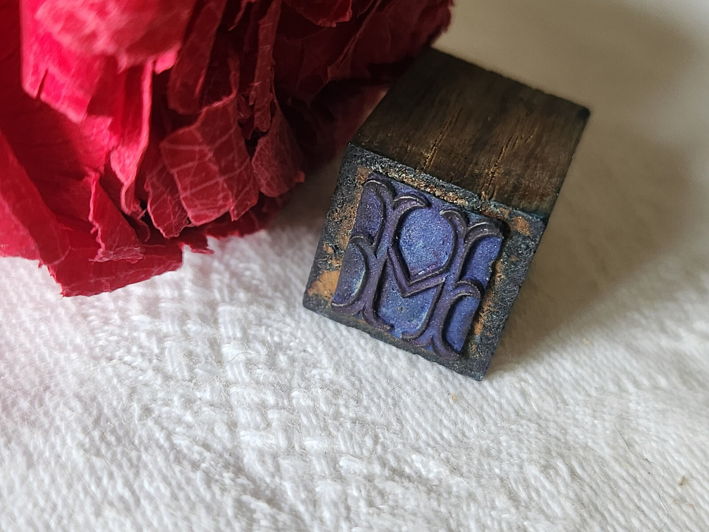 Mini tampon ancien monogramme H  broderie feston collection couture mercerie