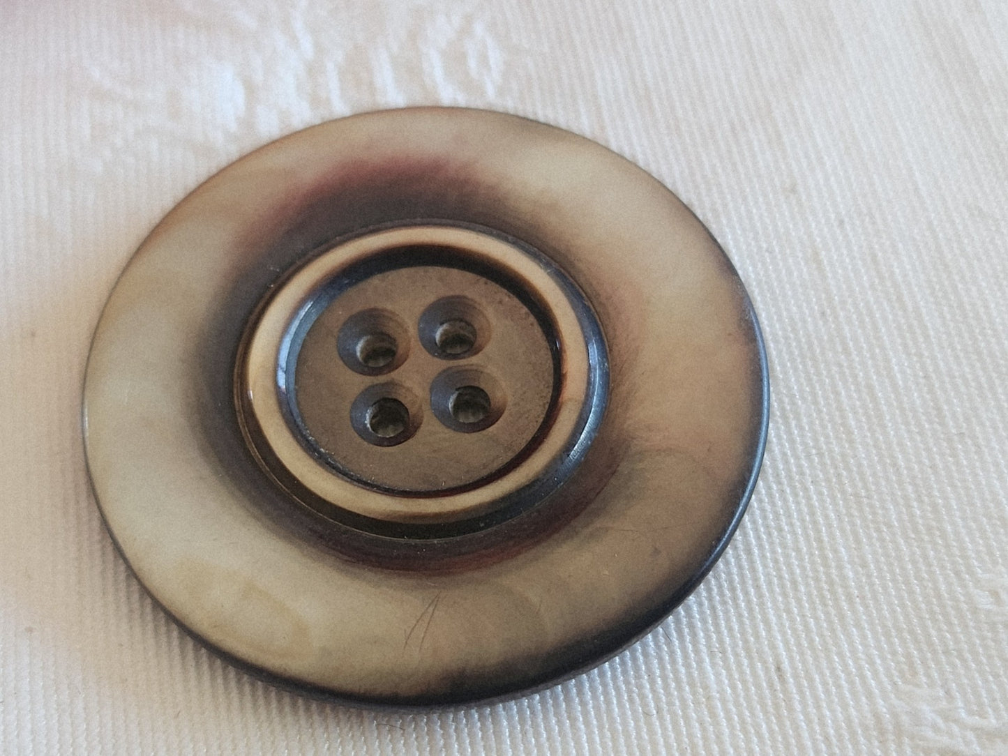 Gros bouton ancien en nacre gris épais trous 3,5 cm ou 35 mm G4K