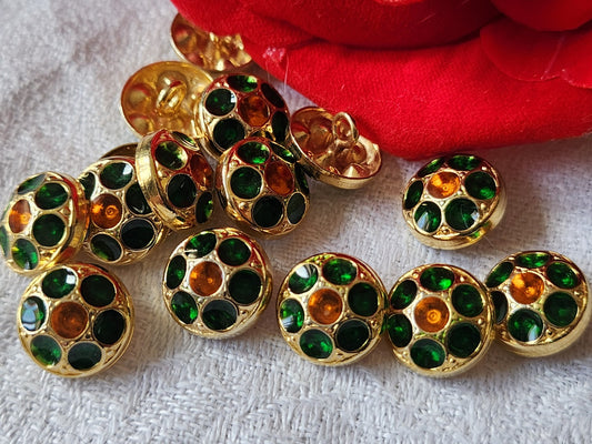 Lot 7 mini boutons vintage métal doré effet strass vert orange  1,1 cm ref 0098