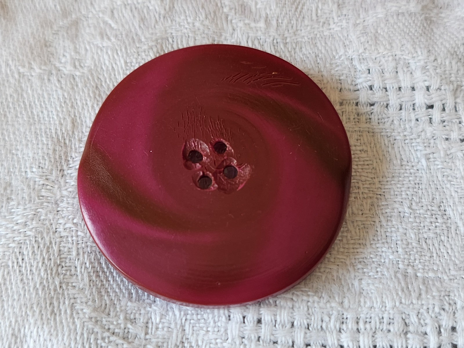 Gros bouton ancien prune rose fushia 3,7 cm G19O