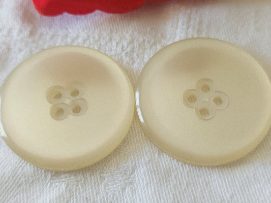 Duo gros boutons vintage crème lumineux trous 3,6 cm ref 6127