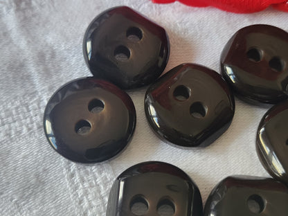 Lot 7 jolis boutons vintage marron incurvé trous 2,1 cm ref 4890