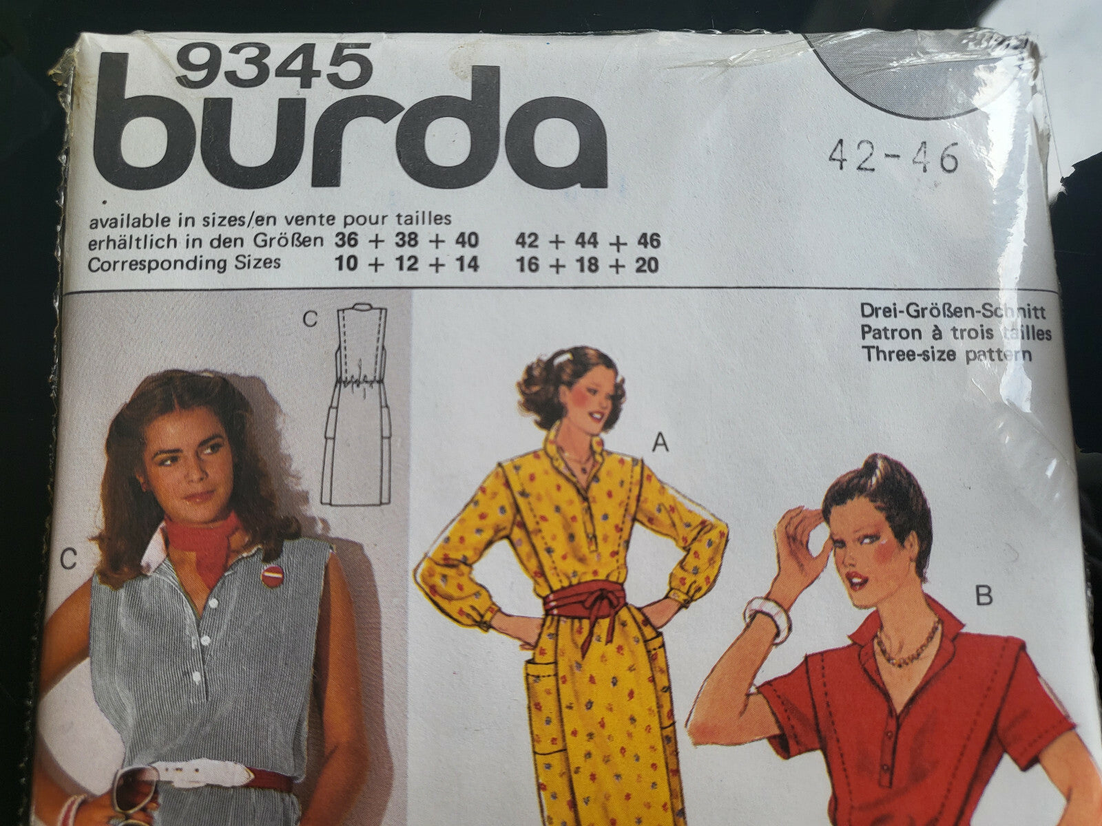Patron année 80 robe Burda 9345  en Français anglais allemand 42 à 46 ancien