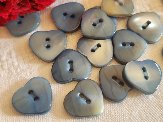 lot 6 boutons anciens en nacre bleu forme de coeur layette 1,7 cm ref 218