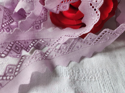 Galon vintage violet lilas festons bordure 2 métres sur 2,5 cm A2