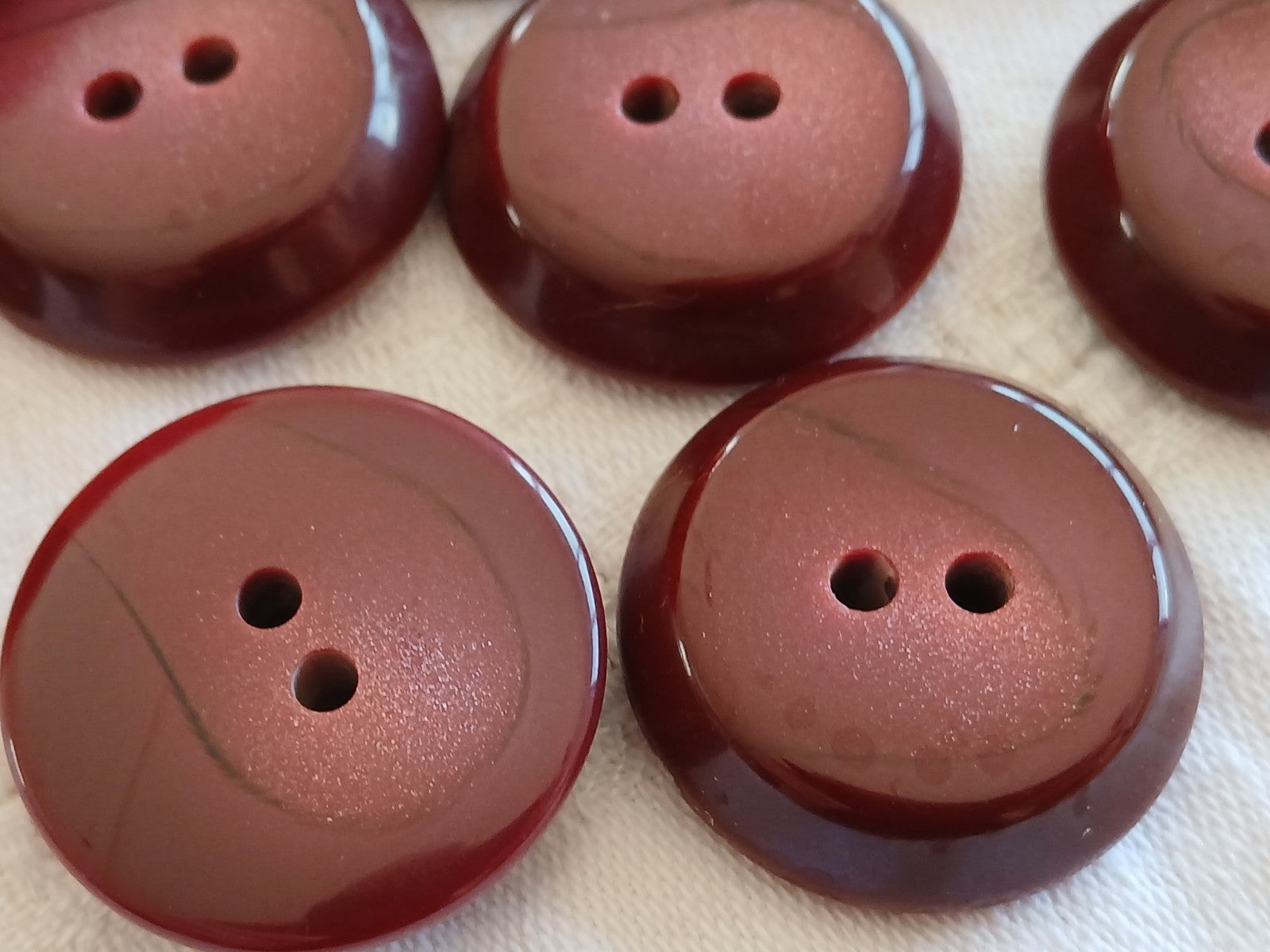 Lot 6 gros boutons vintage rouge foncé lie de vin 2,8 cm 28 mm ref 6483