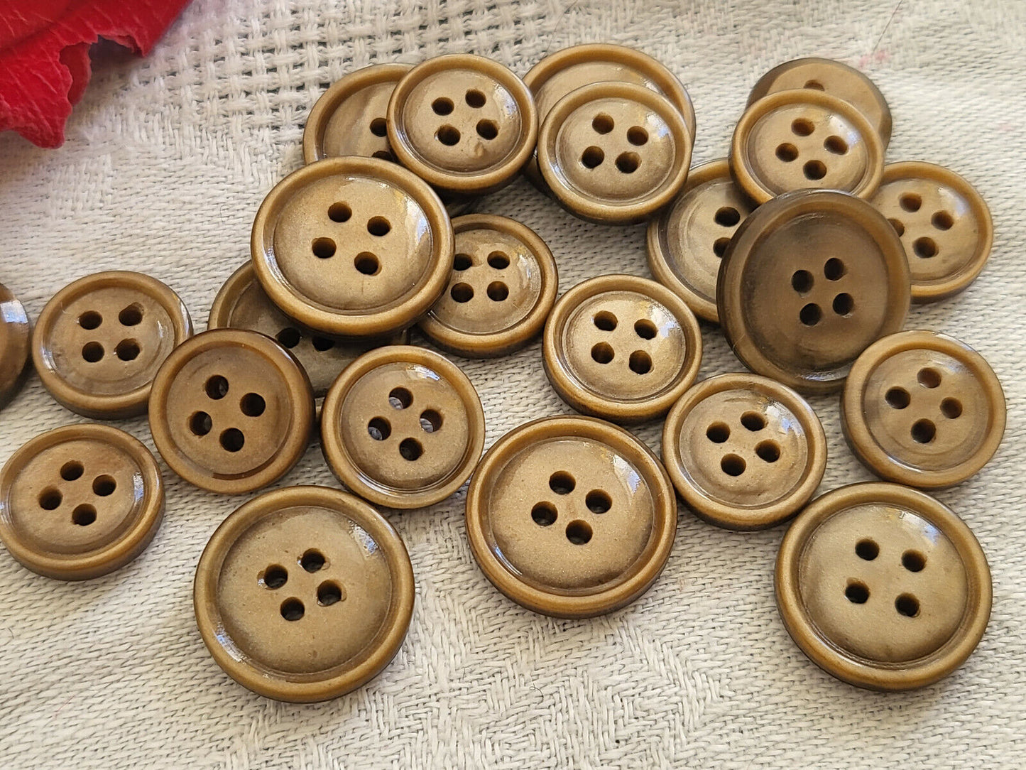 Lot 21 boutons vintage marron panaché 1,1 et 1,4 cm ref 1980