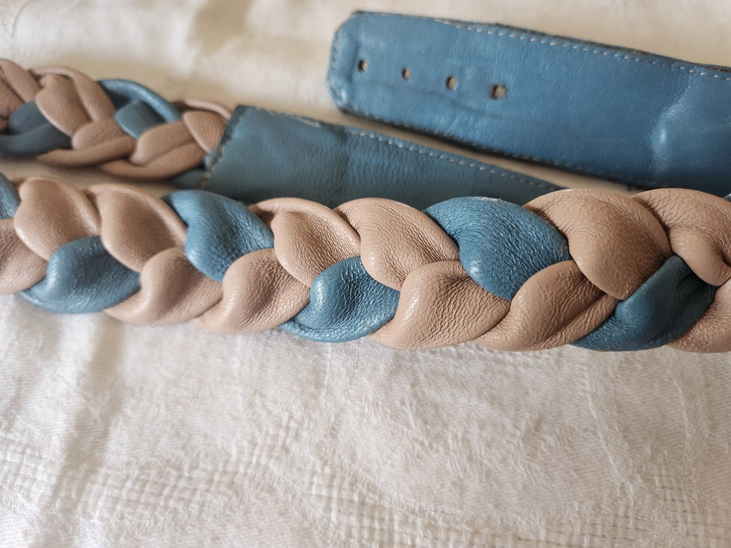 Ceinture ancienne vintage bleu et rose 74 cm à 78 cm A4