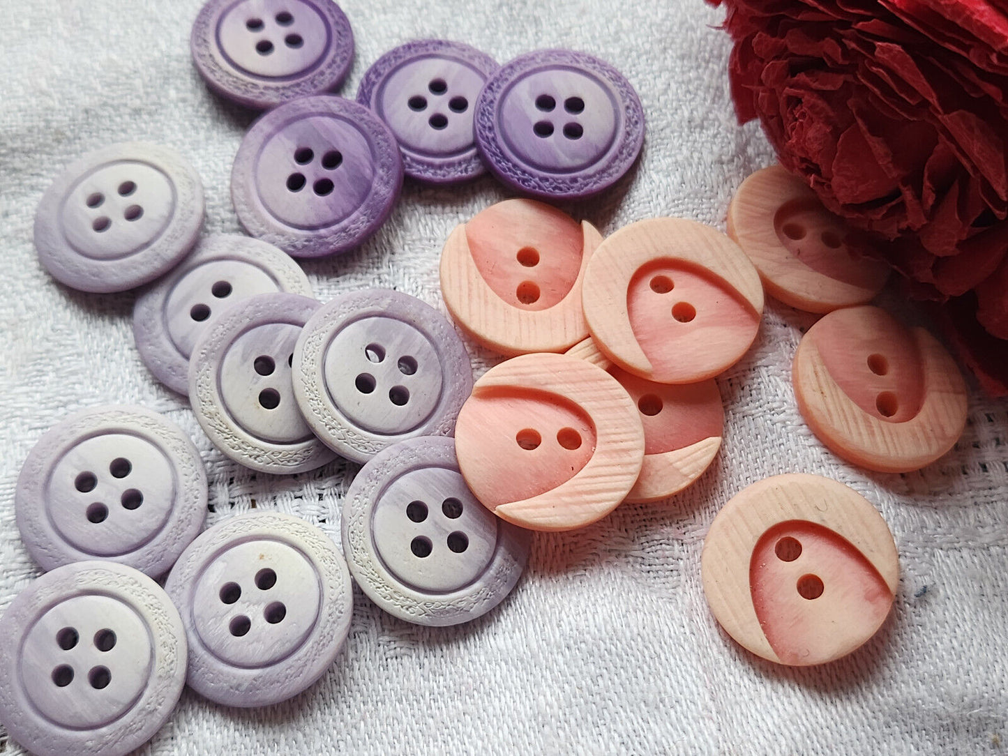 Lot 18 Boutons vintage 3 series rose violet 1,8 cm trou ref 4735