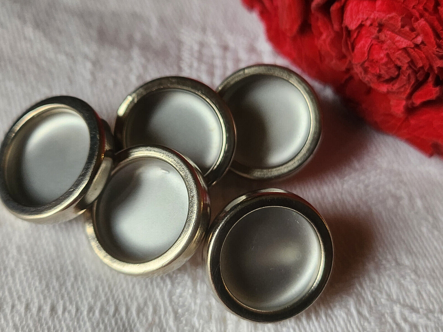 Lot 5 boutons vintage en métal argenté  coeur pied 1,8 cm ref 1114
