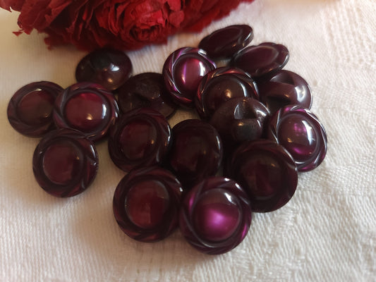 Lot 15 boutons vintage violet/prune   lumineux travaillé pied 1,4 cm ref 5704