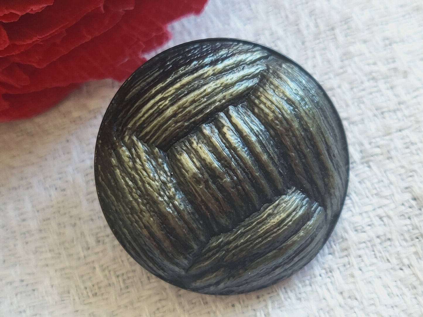 Bouton vintage vert métallisé pied métal diamètre 2,7 cm D10G