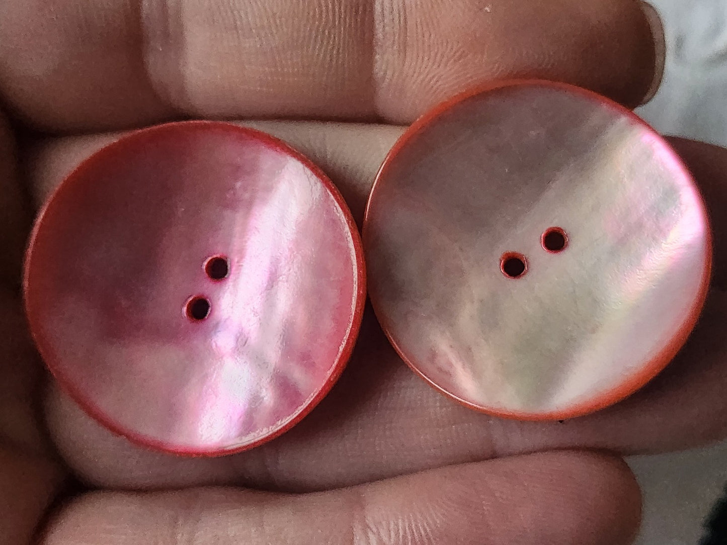 Lot 4 gros bouton vintage en nacre rose flashy incurvé 3,2 cm ref 1232