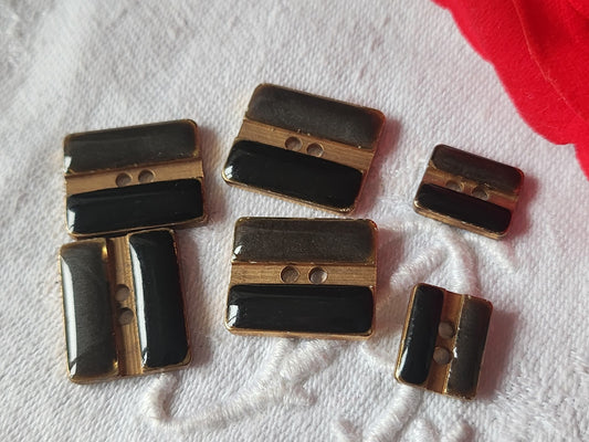 Lot 6 boutons vintage en métal tons marron 1,5 sur 1,8 et 1 sur 1,2 cm ref  387