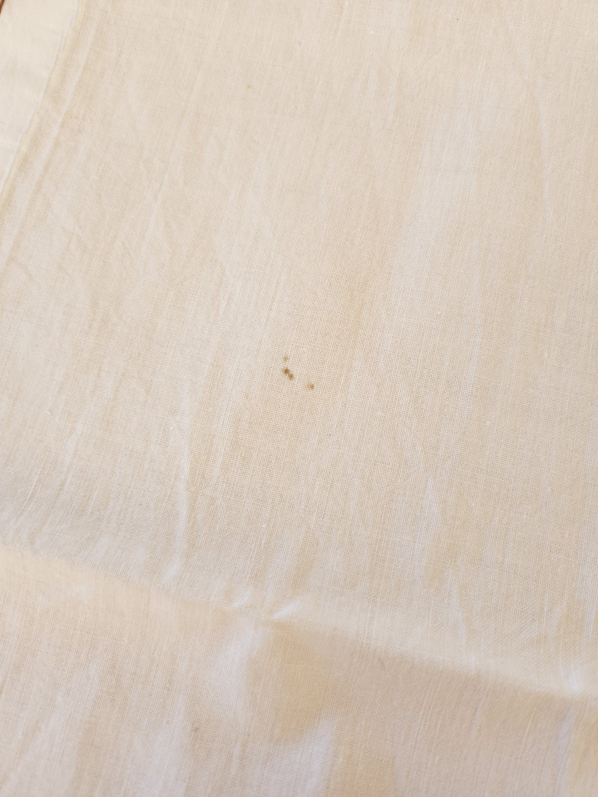 Ancien petit drap  enfant bébé vintage broderie ours musicien B8