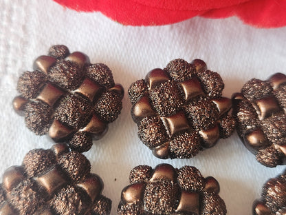 Lot 6 boutons vintage en résine marron tablette pied 1,7 cm motif carré ref 1442