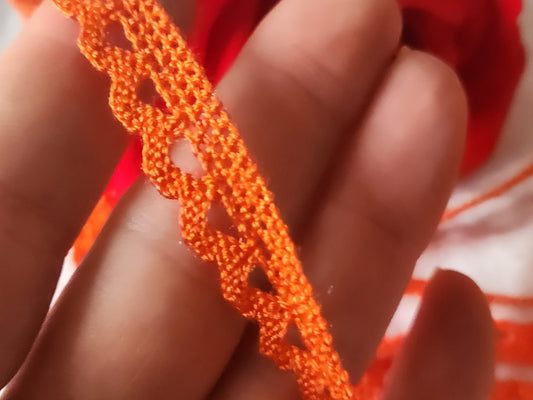 Dentelle vintage orange coton 3 métres sur 1,2 cm A1