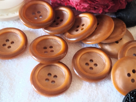 Lot 12 boutons vintage marron 4 trous lumineux 2,1 cm ref 103