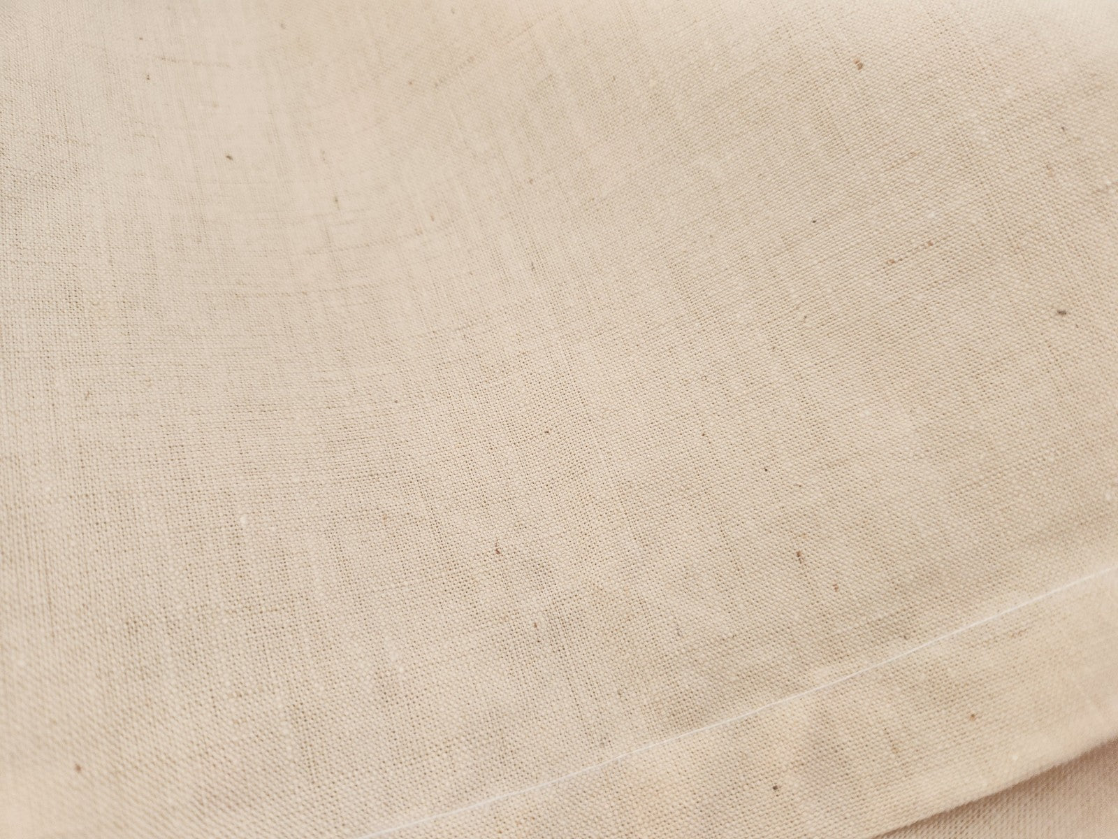 Grand coupon de toile ancienne 2 m20 sur 2 m 52 BI B3