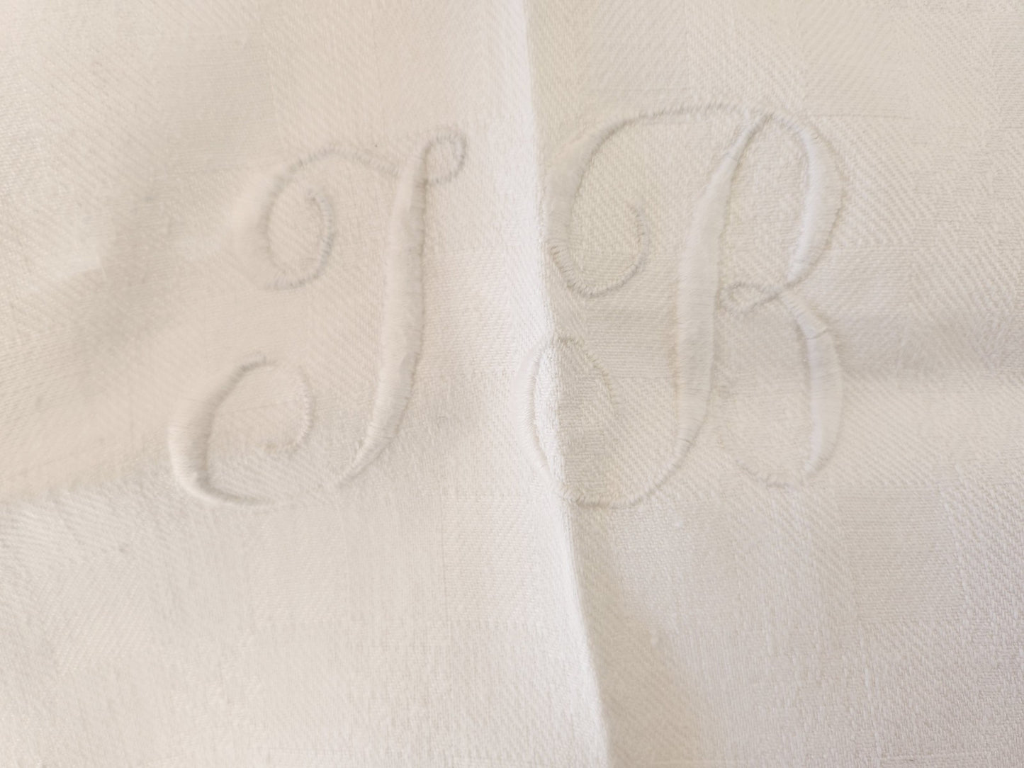 Ancienne nappe damassé monogramme IB rectangulaire B8