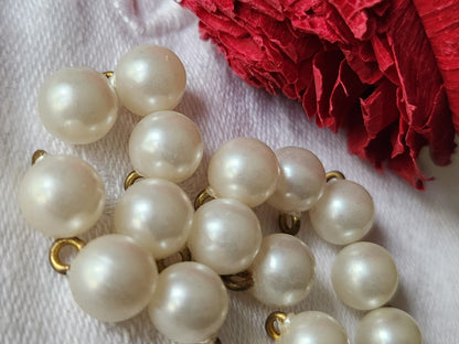 Lot 12 mini  boutons vintage grelots blanc satiné acrylique 0,8 cm ref 3661