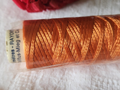 Grosse bobine ancienne fil "soie artificielle" rayonne lacette orange  DMC