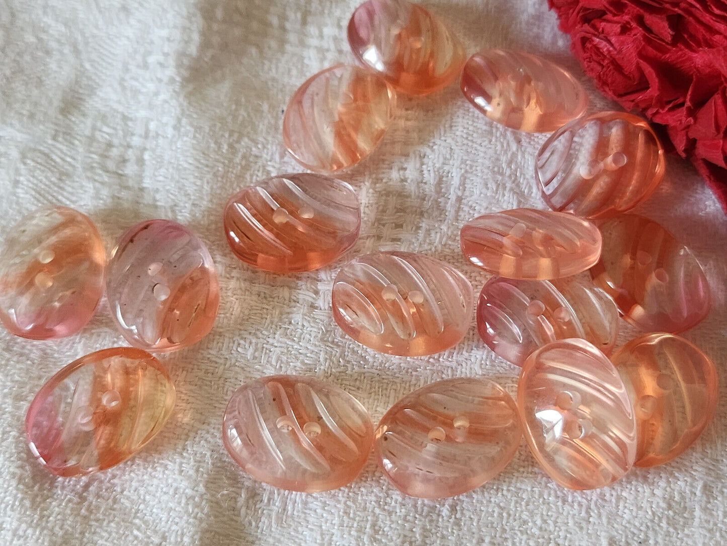 Lot 14 petits boutons vintage rose orange ovale 1,8 sur 1,3 cm ref 1236