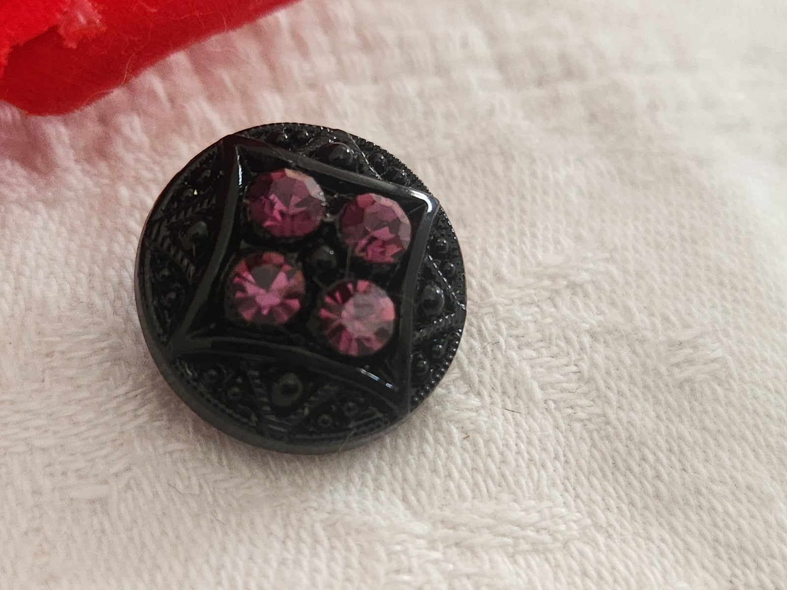 Bouton vintage en verre noir avec strass verre violet 18 mm ou   1,8 cm G19D