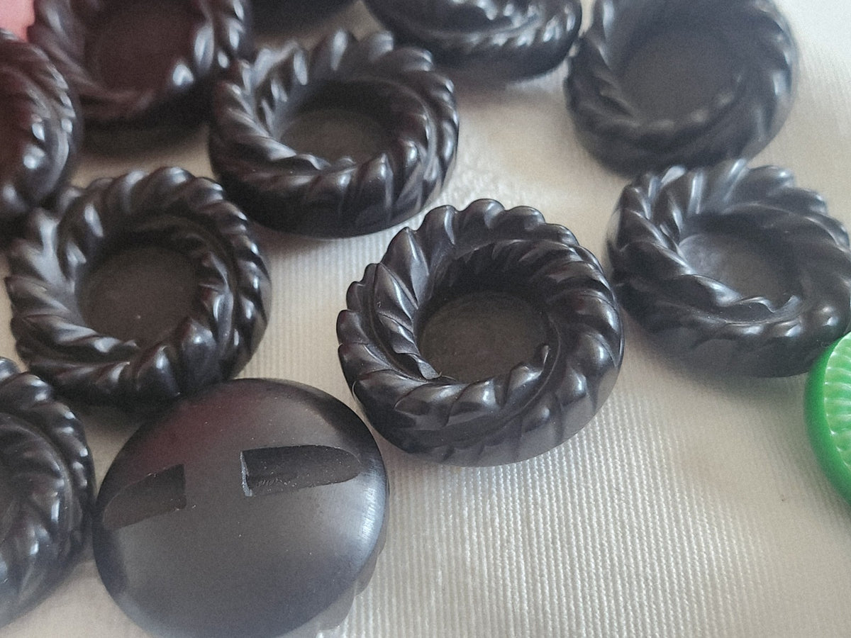 Lot 6 boutons vintage marron haut texturé mat pied 2,2 cm ref 6204