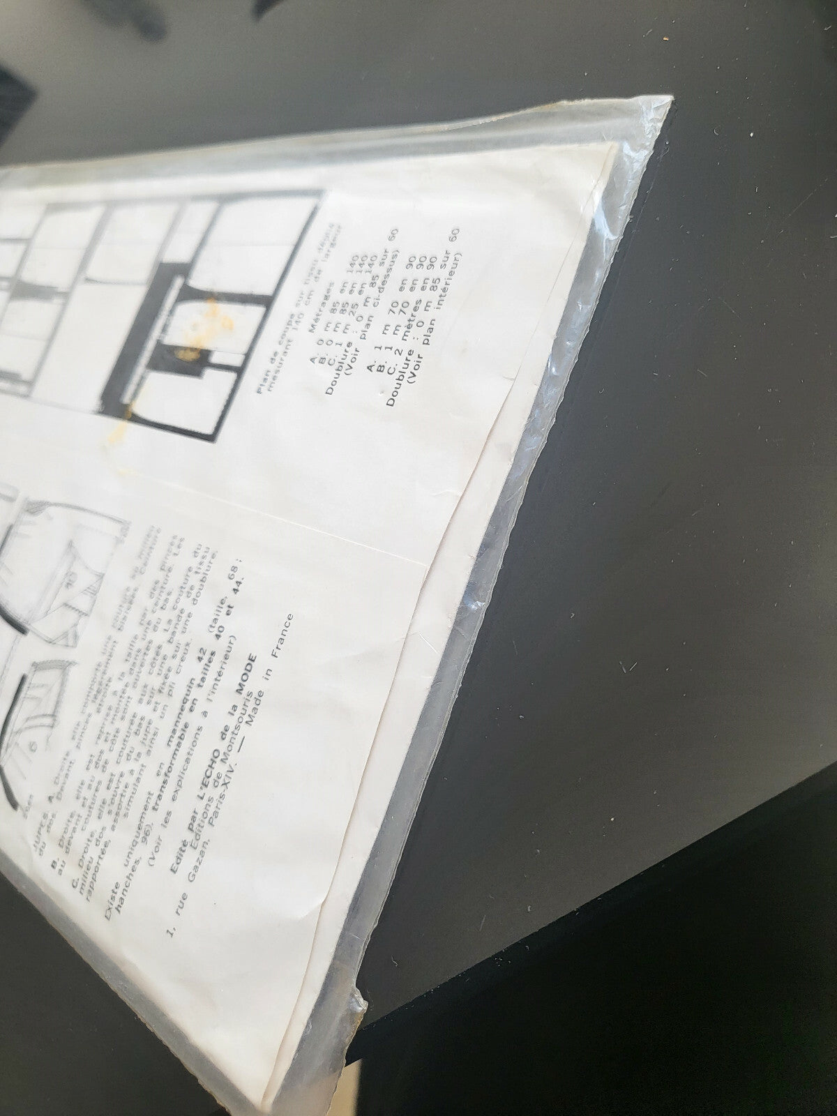 Patron ancien de Paris jupe taille: 40 42 44 série Luxe  n°2695 jamais ouvert
