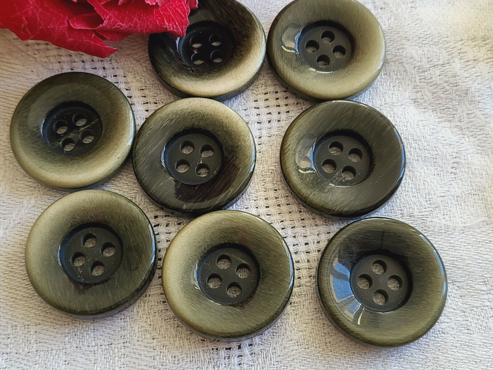 Lot 8 boutons vintage vert camaïeu noir crème diamètre 2,2 cm ref 2250