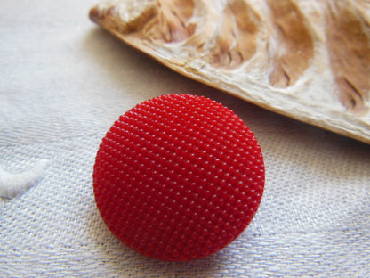 Bouton ancien en verre rouge texturé année 40/50 2,2  cm D6J