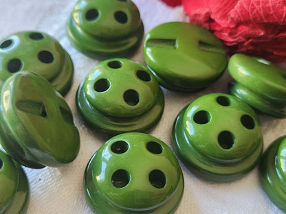 Lot 6  boutons vintage vert pied haut travaillé 2,1 cm ref 5207