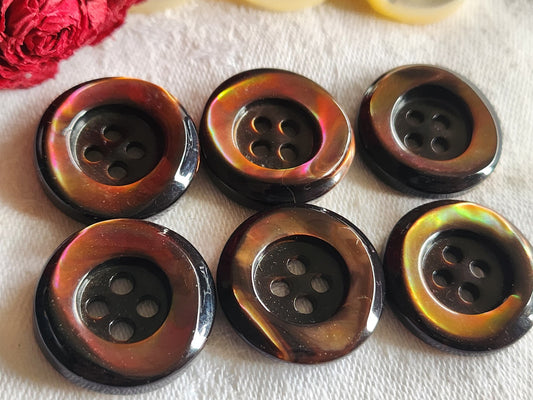 Lot 6 boutons anciens en nacre marron  épais bord 2,2 cm lourd ref  6005