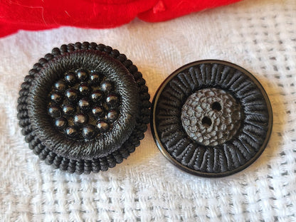 Duo boutons vintage en passementerie noir 2,4 et 2,6 cm D18D
