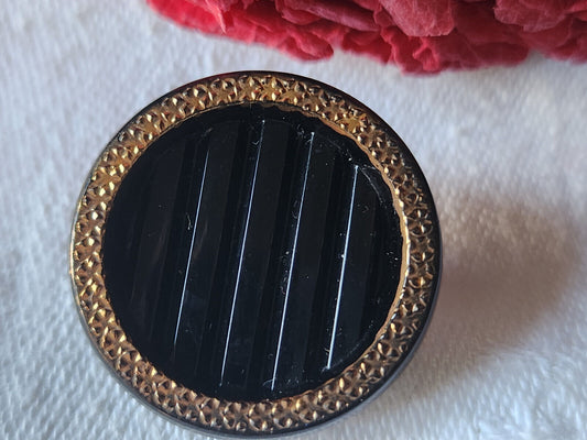 Gros bouton ancien en verre noir doré diamètre: 2,7 cm D7P