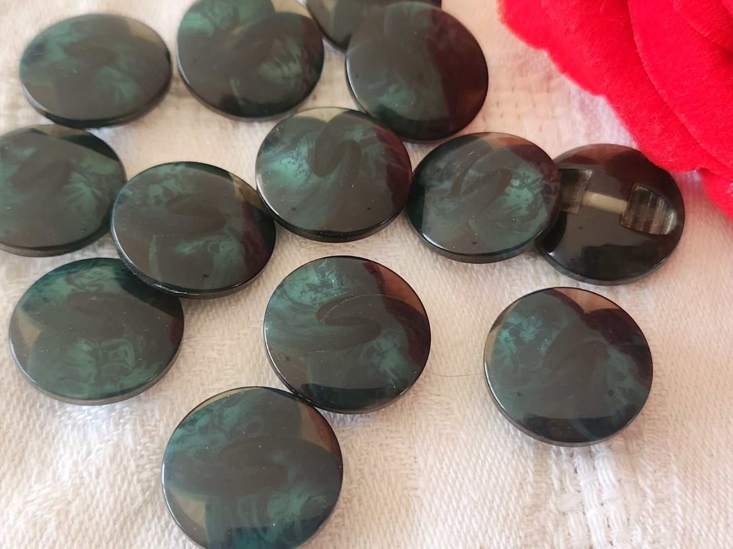 lot 12 boutons vintage vert- transparent pied 1,7 cm ou 17 mm ref 6433